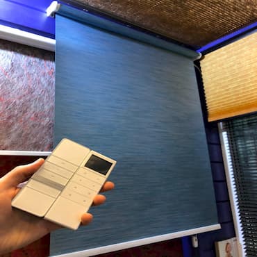 Рулонные шторы AIRMOTOR (DOOYA, Китай)